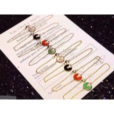 Amulette de Cartier 7 színű köves karkötő sárgaarany, fehérarany és rozéarany kivitelben