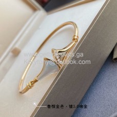 Bvlgari Divas Dream gyöngyház karkötő gyémántokkal, sárgaarany hamisítvány