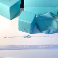 Tiffany Infinity ezüst dupla láncos kék zománcozott medál karkötő eljegyzési hölgy ékszerek