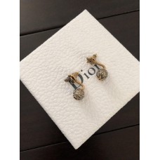 Dior sárgaréz aszimmetrikus méhcsillag CD gömb alakú medál női gyémántokkal díszített fülbevaló árlista