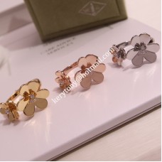 Van Cleef Arpels Frivole Between the Finger gyűrű sárgaarany gyémántokkal